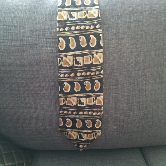 3 used neckties - Picture 8 of 12